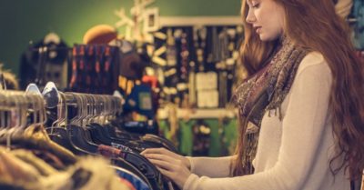 Vì sao vải đũi đang trở thành xu hướng thời trang?