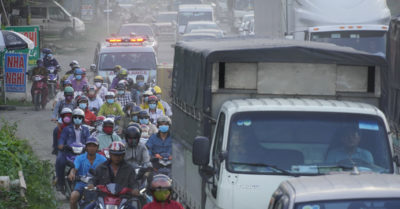 Một đoạn đường “thắt cổ chai” gây tắc nghẽn nghiêm trọng