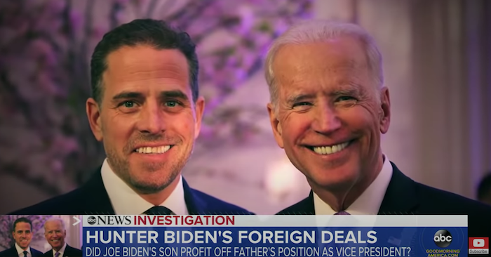 Hunter Biden bị nghi ngờ từ các thỏa thuận với Trung Quốc trong thời gian người cha Joe Biden làm phó tổng thống Mỹ của chính quyền Barack Obama (ảnh chụp màn hình bản tin của ABC News/Youtube).