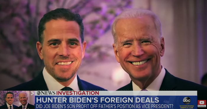 Hunter Biden bị nghi ngờ từ các thỏa thuận với Trung Quốc trong thời gian người cha Joe Biden làm phó tổng thống Mỹ của chính quyền Barack Obama (ảnh chụp màn hình bản tin của ABC News/Youtube).