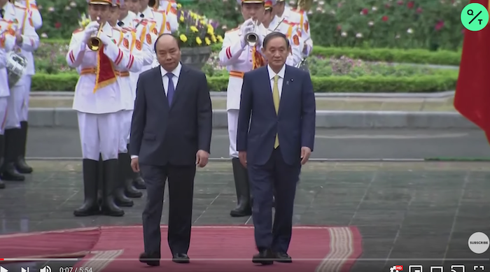 Thủ tướng Việt Nam Nguyễn Xuân Phúc tiếp đón Thủ tướng Nhật Bản Yoshihide Suga tại Hà Nội ngày 19/10/2020