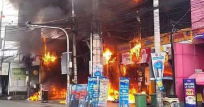 Cháy lớn thiêu rụi siêu thị điện máy ở Đồng Nai