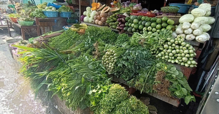 Nguồn cung siêu thị ứng phó bão Bualoi