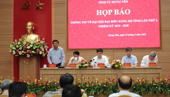 Hưng Yên tuyển cử nhân